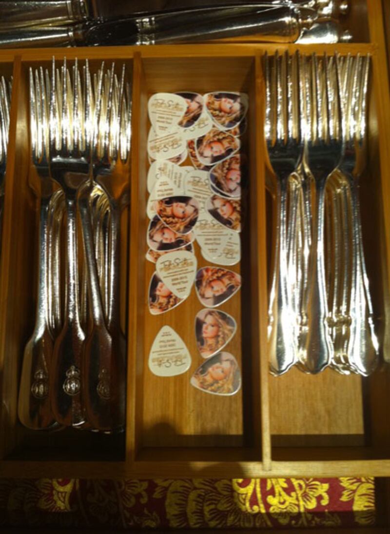 galleries/2010/08/18/best-celebrity-twit-pics/twit-pitaylor-swift_x86jl2