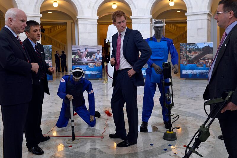 articles/2013/05/09/prince-harry-s-us-tour-rolling-updates-and-all-the-news-and-pictures-as-it-happens/harry1_gmoevy