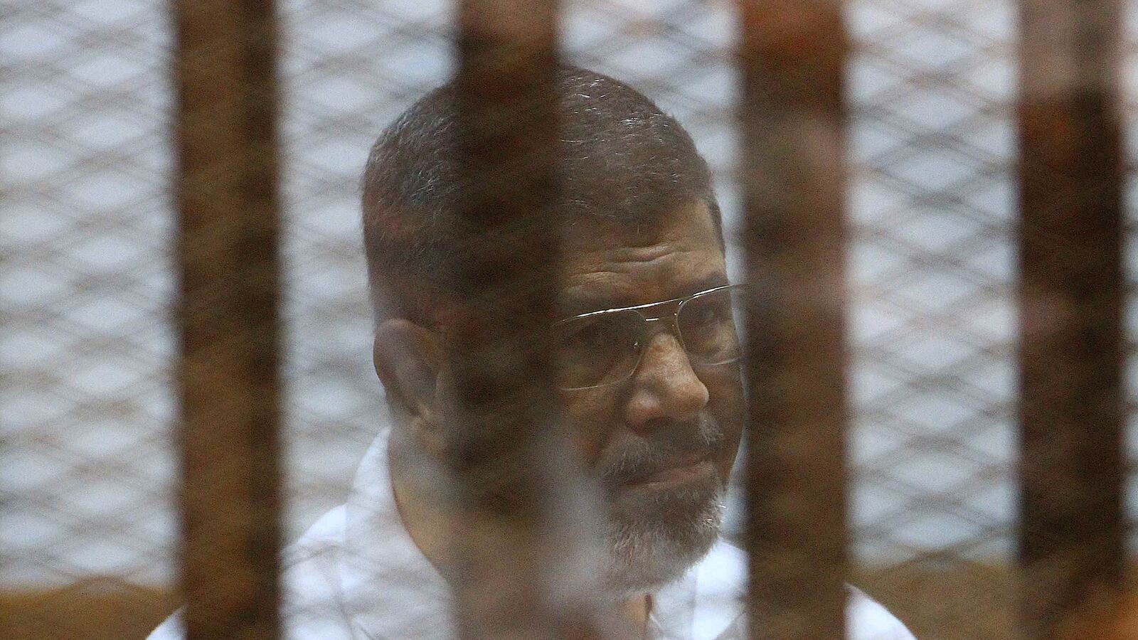 cheats/2015/04/21/morsi-gets-20-years-in-egypt-sentencing/150421-morsi-jail-sentence-cheat_v0maiw