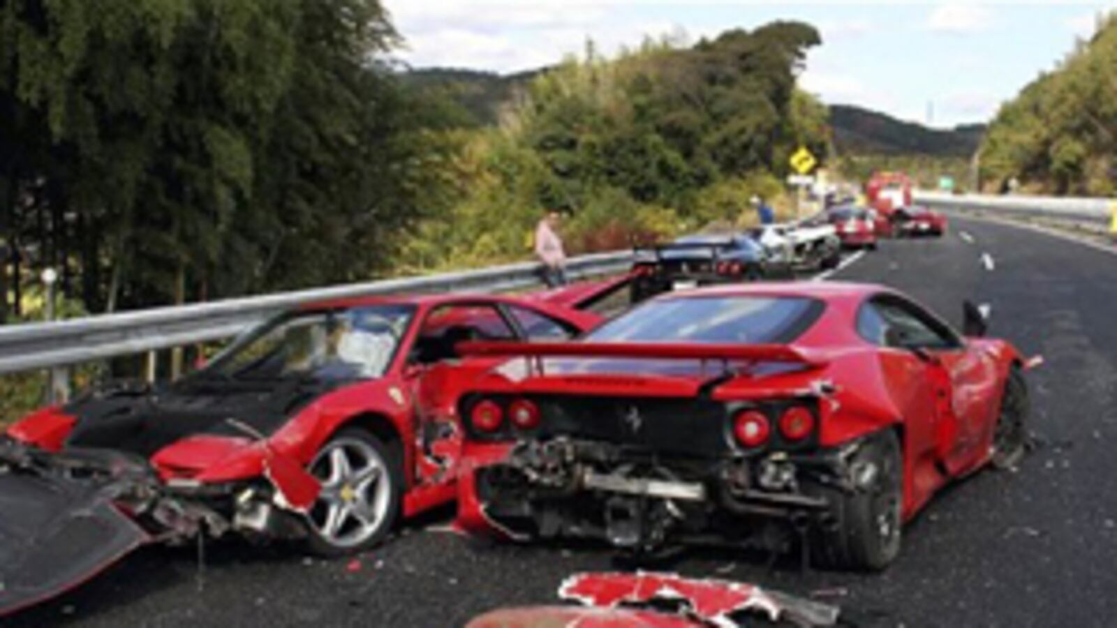 cheats/2011/12/05/the-world-s-most-expensive-crash/japan-most-expensive-crash-car-cs_irxidv