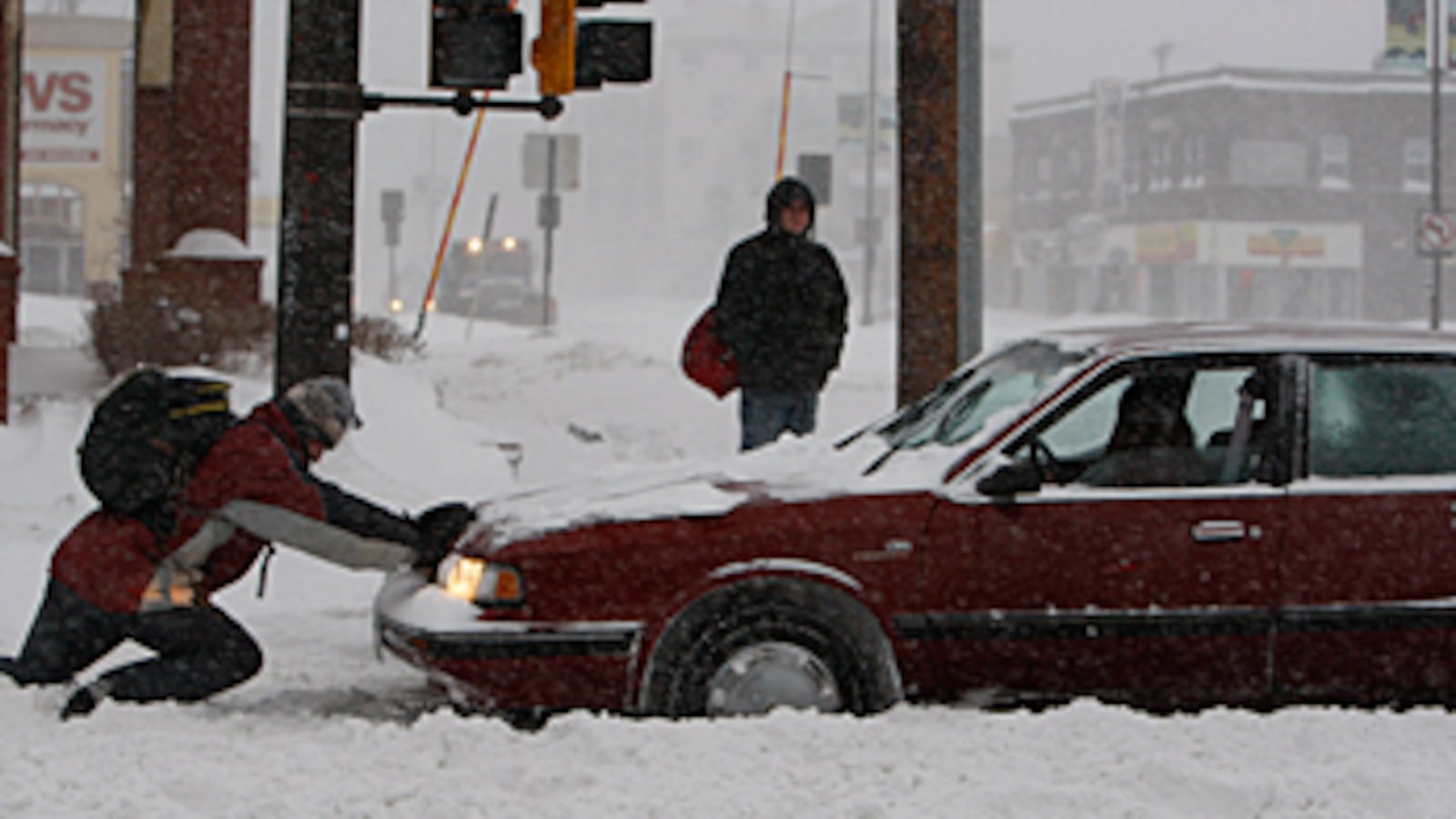 cheats/2010/12/13/blizzard-shuts-down-midwest/midwest-blizzard_xksehz
