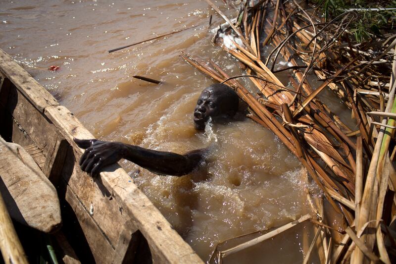 galleries/2014/03/22/splash-around-it-s-world-water-day-photos/130321-world-water6-tease_ziwh6i