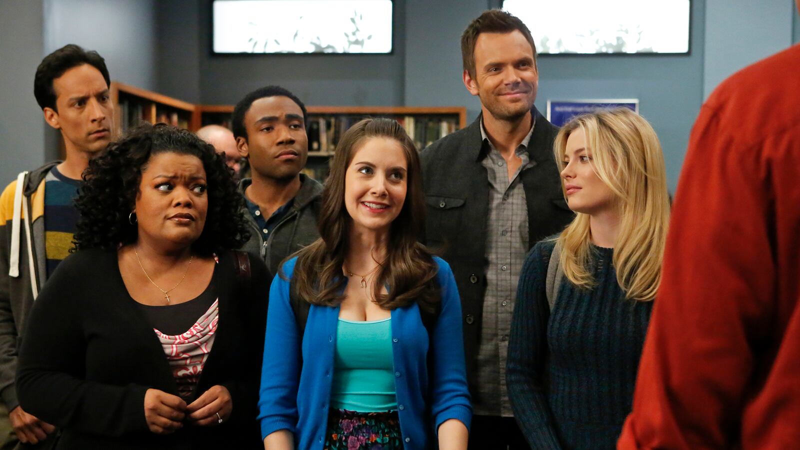 cheats/2014/01/03/community-premiere-ratings-tank/131020-nbc-community-cheat_usbevv