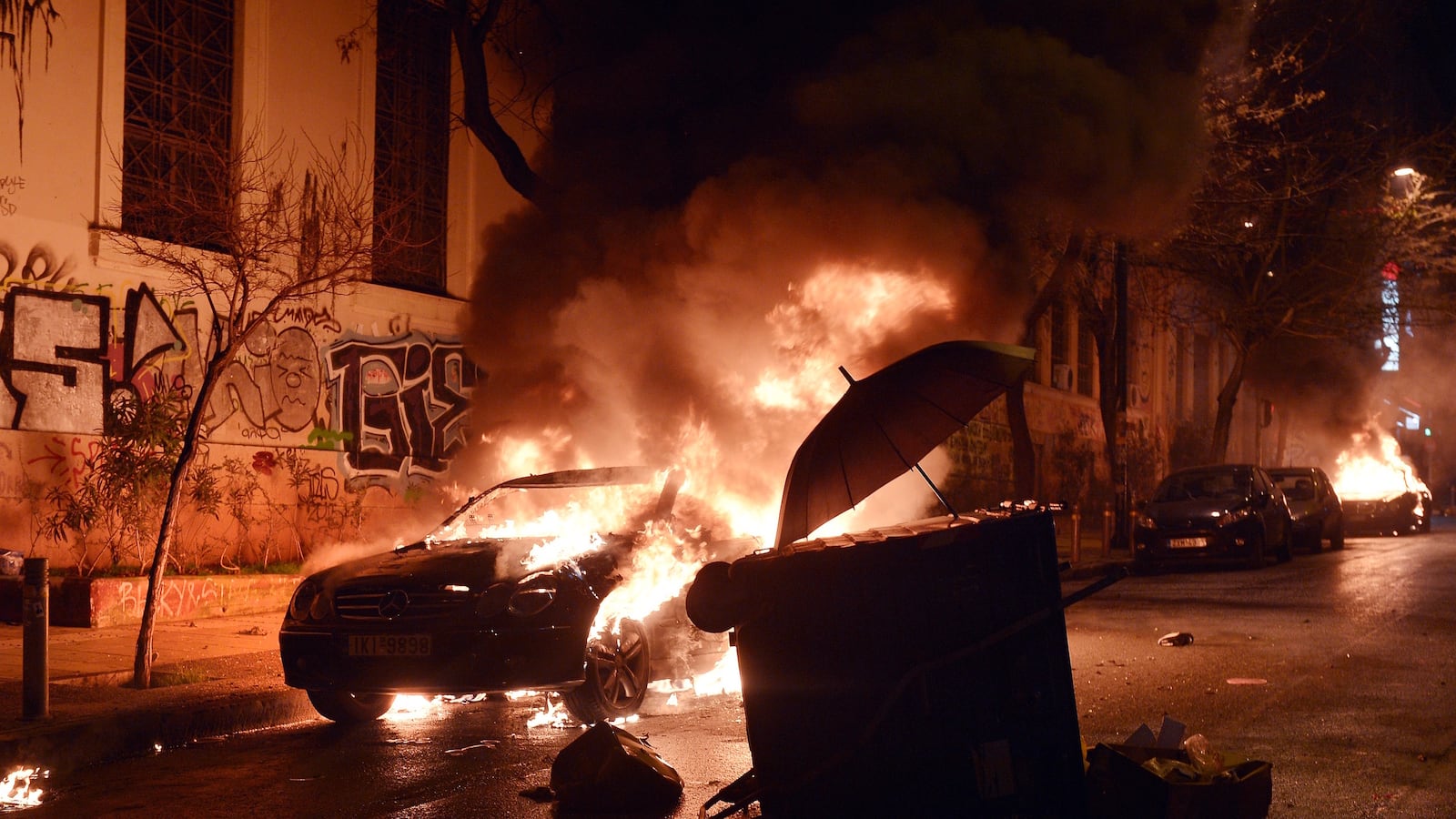 videos/2016/05/22/life-in-exarchia-greece-s-anarchist-capital/160520-Place-exarchia-greeces-anarchist-capital-Tease_d1c08m