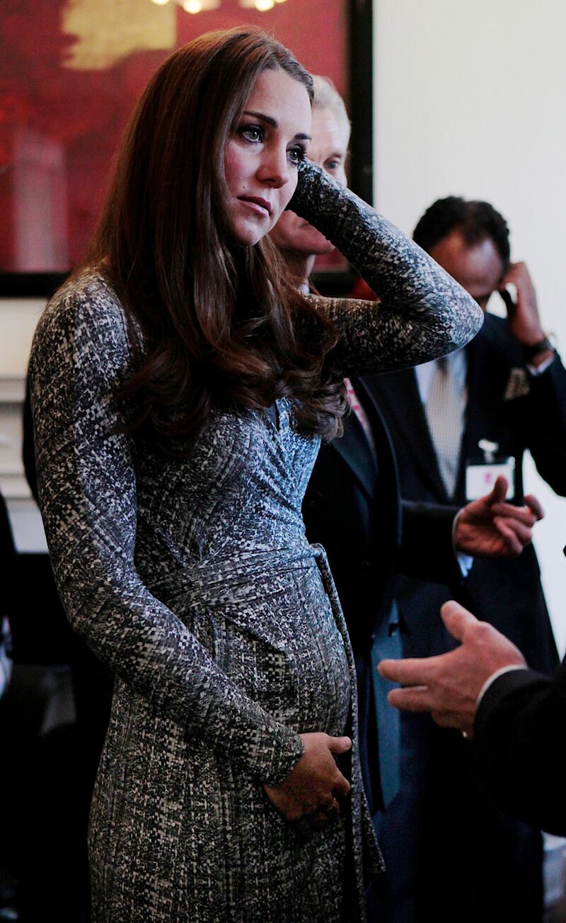 galleries/2013/02/22/best-worst-dressed-photos/130221-kate-middleton_lbfvbx