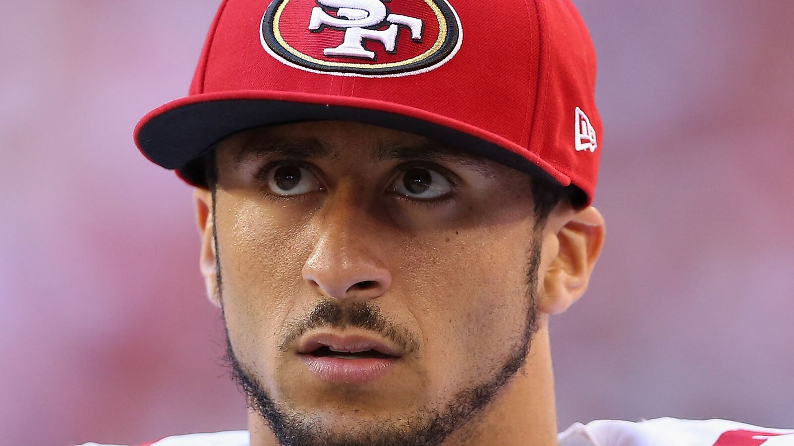 cheats/2014/04/11/qb-kaepernick-under-investigation/140411-colin-kaepernick-cheat_tzqurc