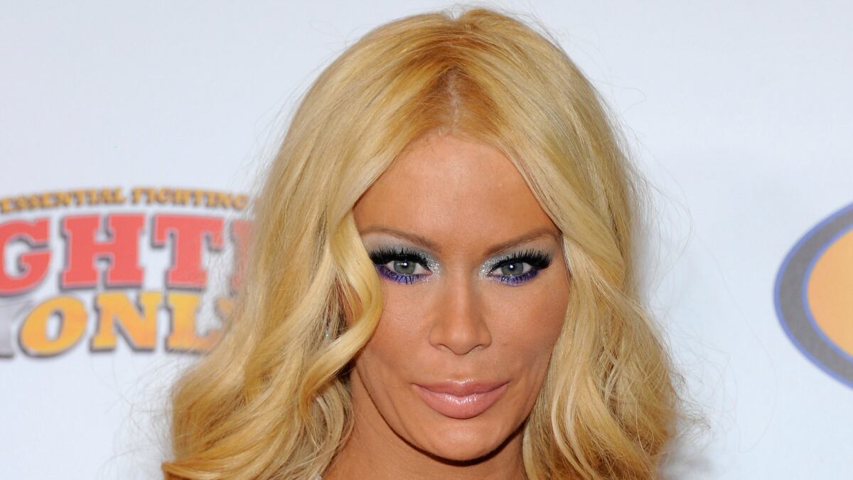 cheats/2012/08/03/porn-star-jenna-jameson-backs-mitt/jenn-jameson-mitt-romney-cheat_uzsfgy