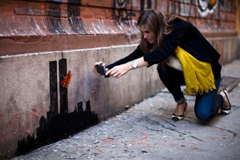 galleries/2013/12/23/must-see-the-best-art-exhibits-of-2013-photos/131221-art-banky_c1fskr