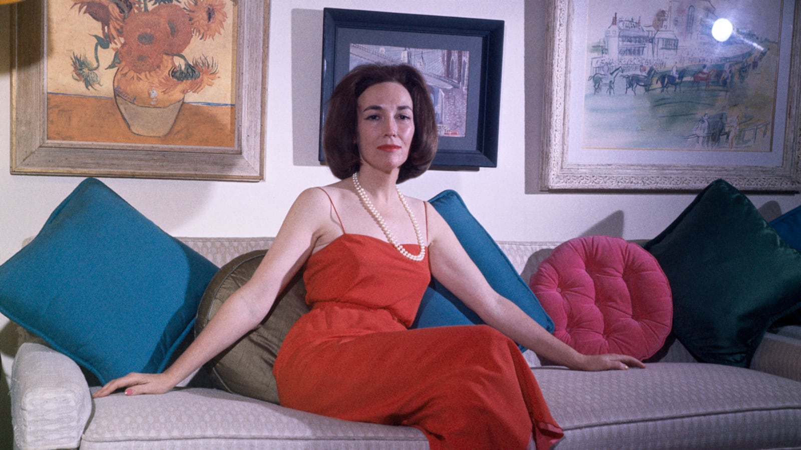 articles/2012/08/15/the-helen-gurley-brown-i-knew/gurley-brown-searles2-teaser_xsqhaf