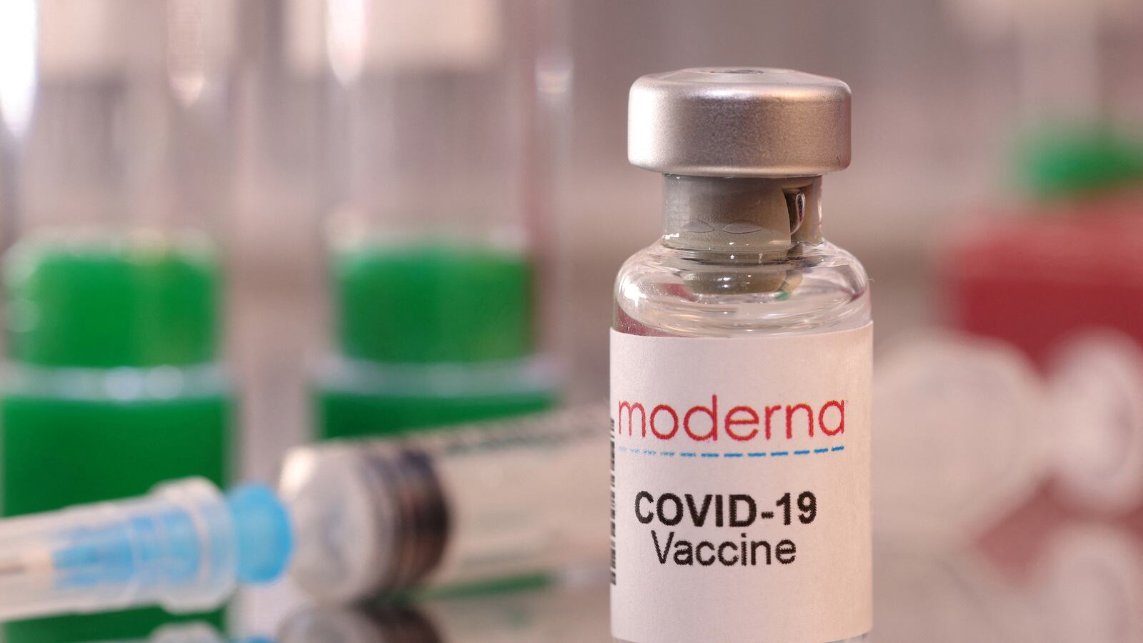 2022-03-23T115959Z_1858695245_RC2I0S9XVA1E_RTRMADP_3_HEALTH-CORONAVIRUS-VACCINES-MODERNA_bonjmi