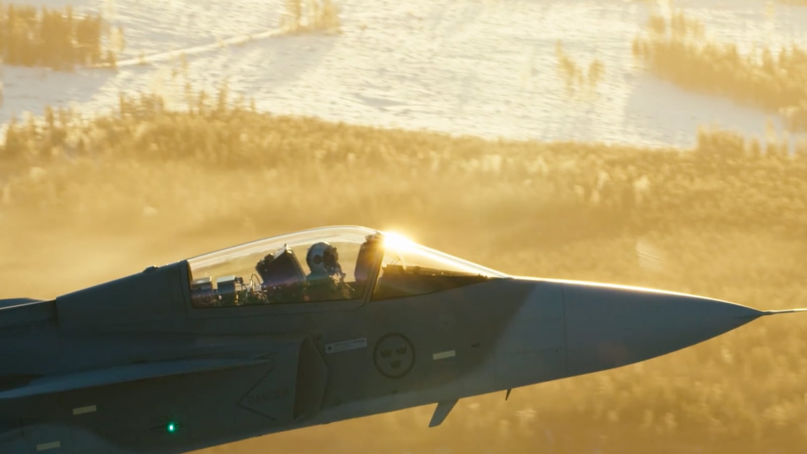 videos/2016/04/18/real-fighter-jet-vid-better-than-a-movie/160418-joiner-fighterjet_mivqjs