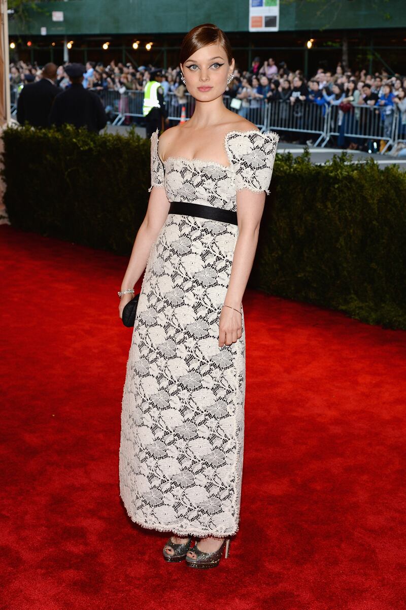 galleries/2013/05/06/met-gala-2013-red-carpet-gallery-photos/130506-met-gala-Heathcote_dit5lk