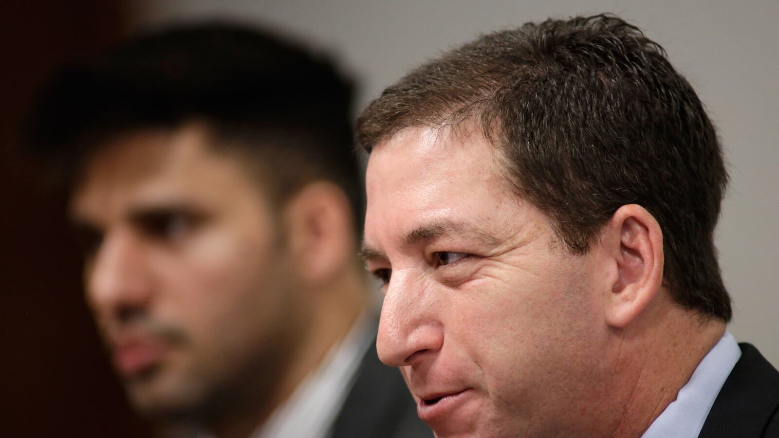 cheats/2013/10/15/glenn-greenwald-leaving-guardian/131015-glenn-greenwald-cheat_nnme85