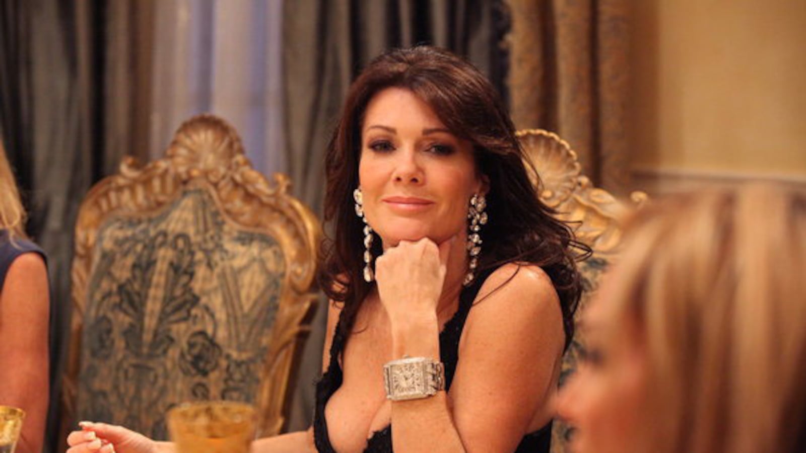 articles/2012/02/06/the-real-housewives-of-beverly-hills-lisa-vanderpump-dishes/lisa-vanderpump-laporte_iklsue