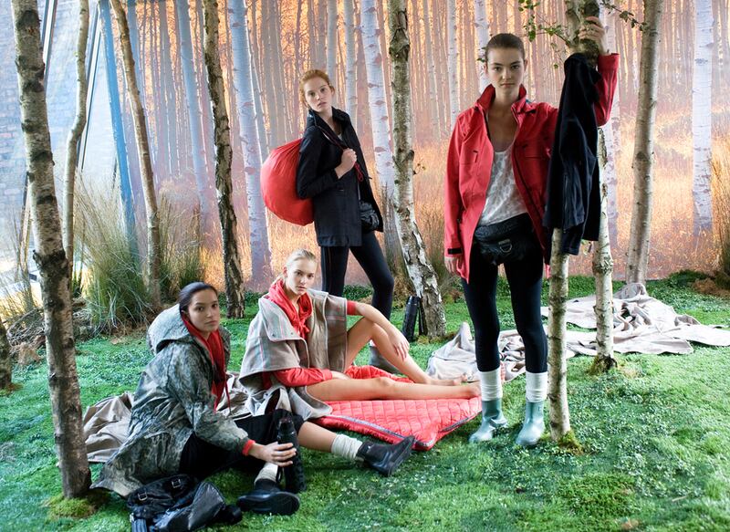 galleries/2010/09/21/london-fashion-week-day-5/london-wray-day-3---mccartney-2_qkmmwj