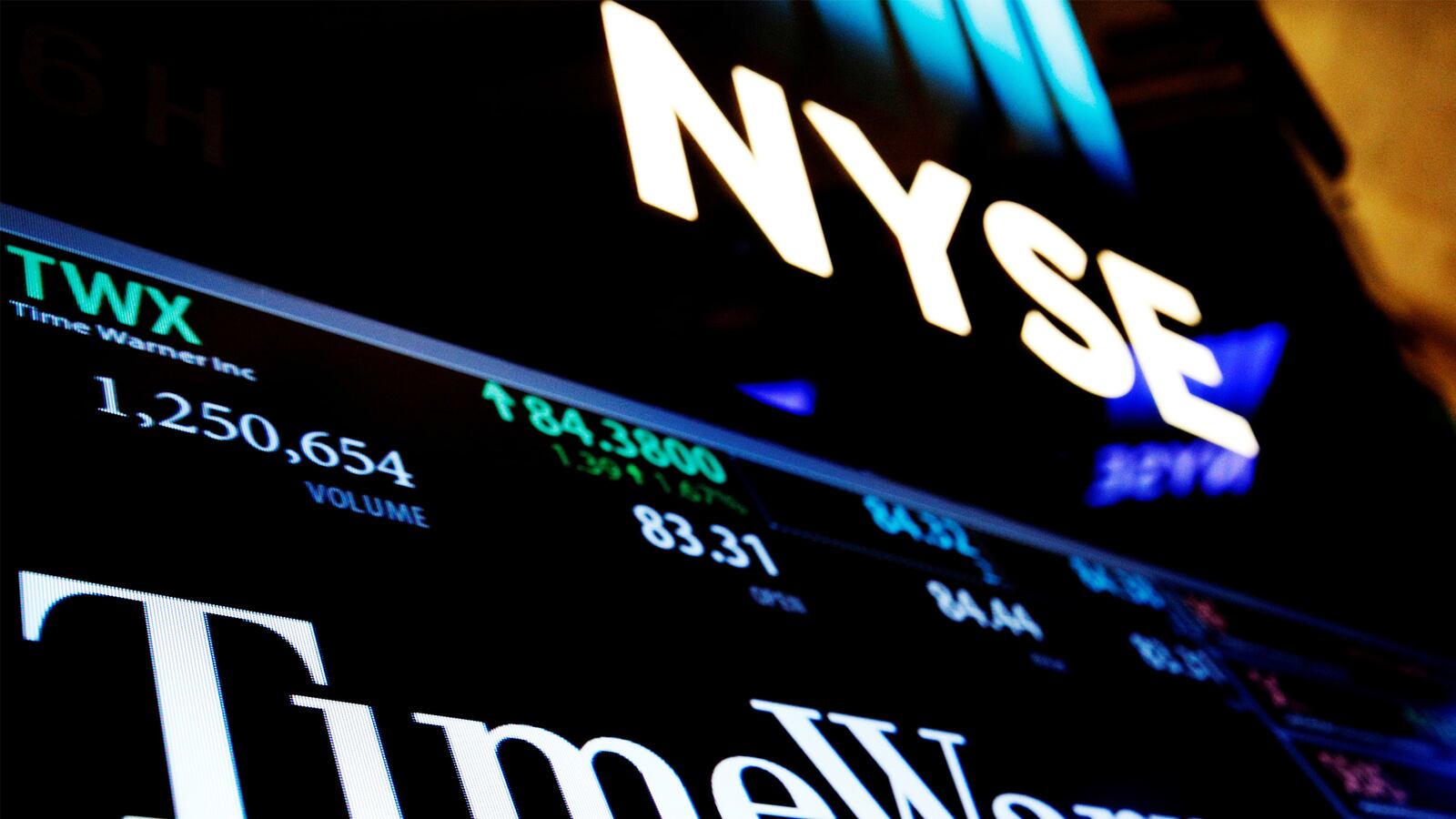 cheats/2016/10/22/at-t-to-buy-time-warner-for-80-billion/161022-ATT-TIME-WARNER-CHEAT_dstx0z