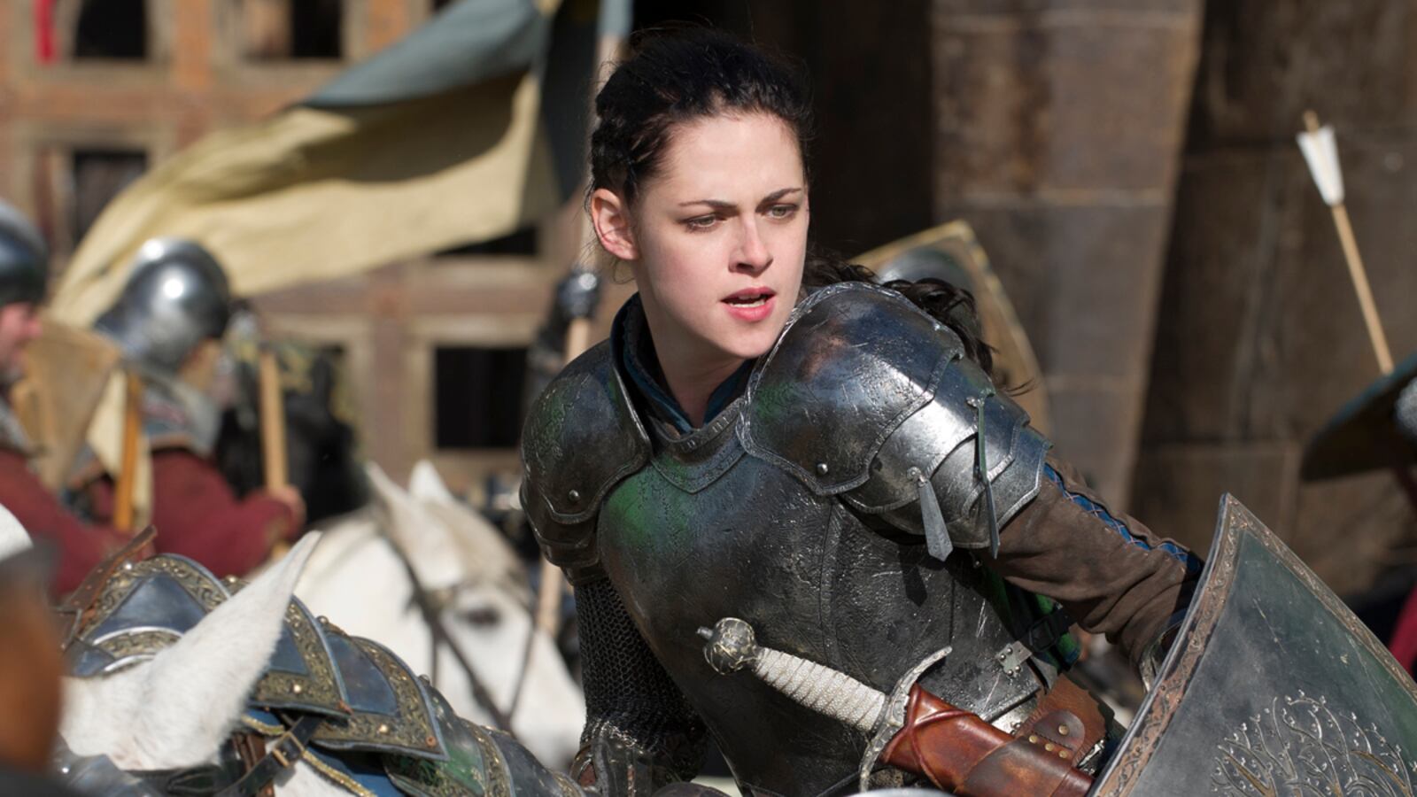 articles/2012/05/30/kristen-stewart-star-of-snow-white-and-the-huntsman-isn-t-deserving-of-your-scorn/redemtion-of-kristen-stewart-snow-white-stern_hkp3js