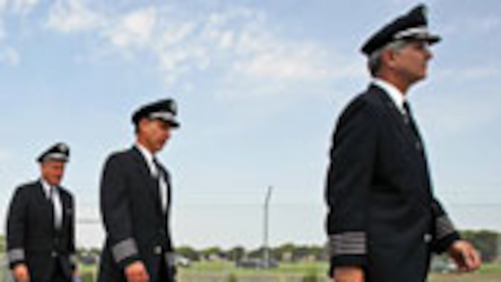 articles/2009/12/23/the-year-of-flying-dangerously/irving-aviation_68310_npipnr