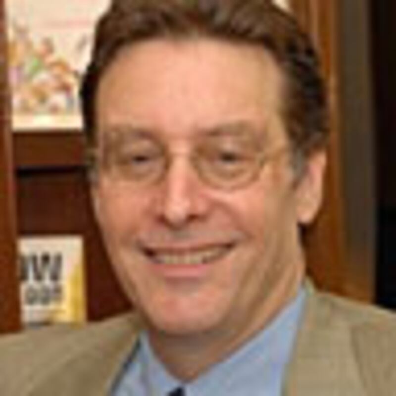 articles/2010/06/22/stanley-mcchrystals-rolling-stone-interview-fallout-should-obama-fire-him/author-photo---lloyd-grove_ikim6p