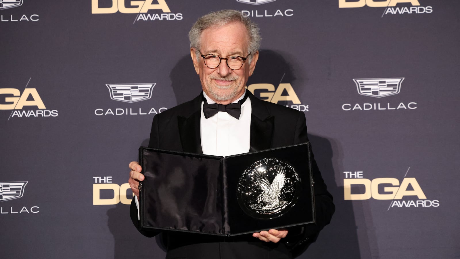 2023-02-19T055718Z_1689382599_RC25EZ99SLFZ_RTRMADP_3_AWARDS-DGA_so4fcy