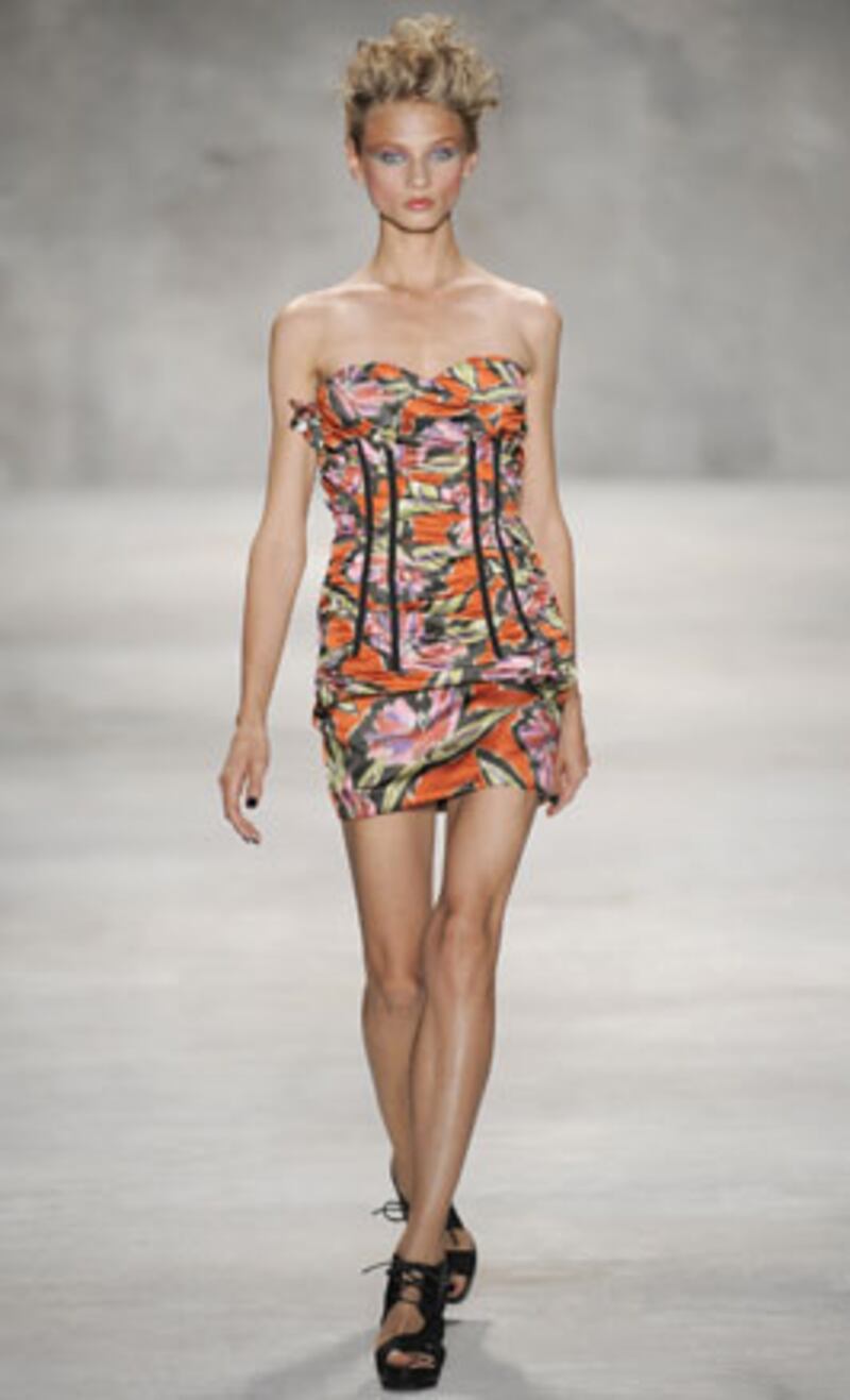galleries/2009/09/13/ny-fashion-week-day-4/fashion-day-4---7_lnq0br