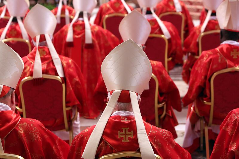 articles/2013/03/12/your-guide-to-pope-picking-conclave-songs-livefeeds-betting-more/130312-pope-picking-strochlic-tease_l4urgz