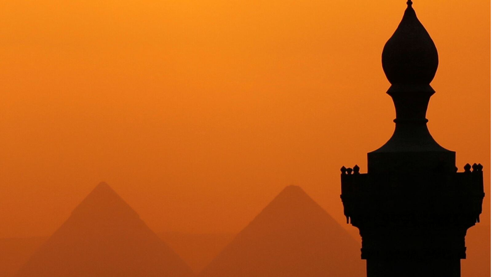 Roadside Bomb Hits Tour Bus Near Egyptian Pyramids, Killing Two