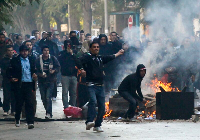 galleries/2011/01/15/tunisia-riots/tunisia-riots-4_nlusnb