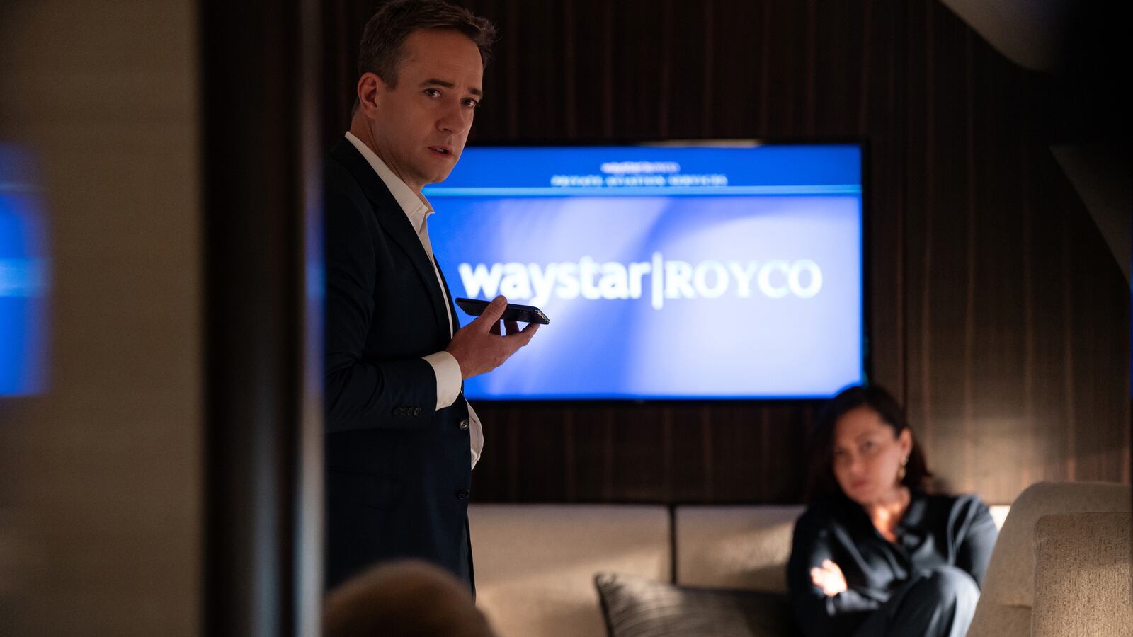 matthew-macfadyen-dagmara-dominczyk_doilve