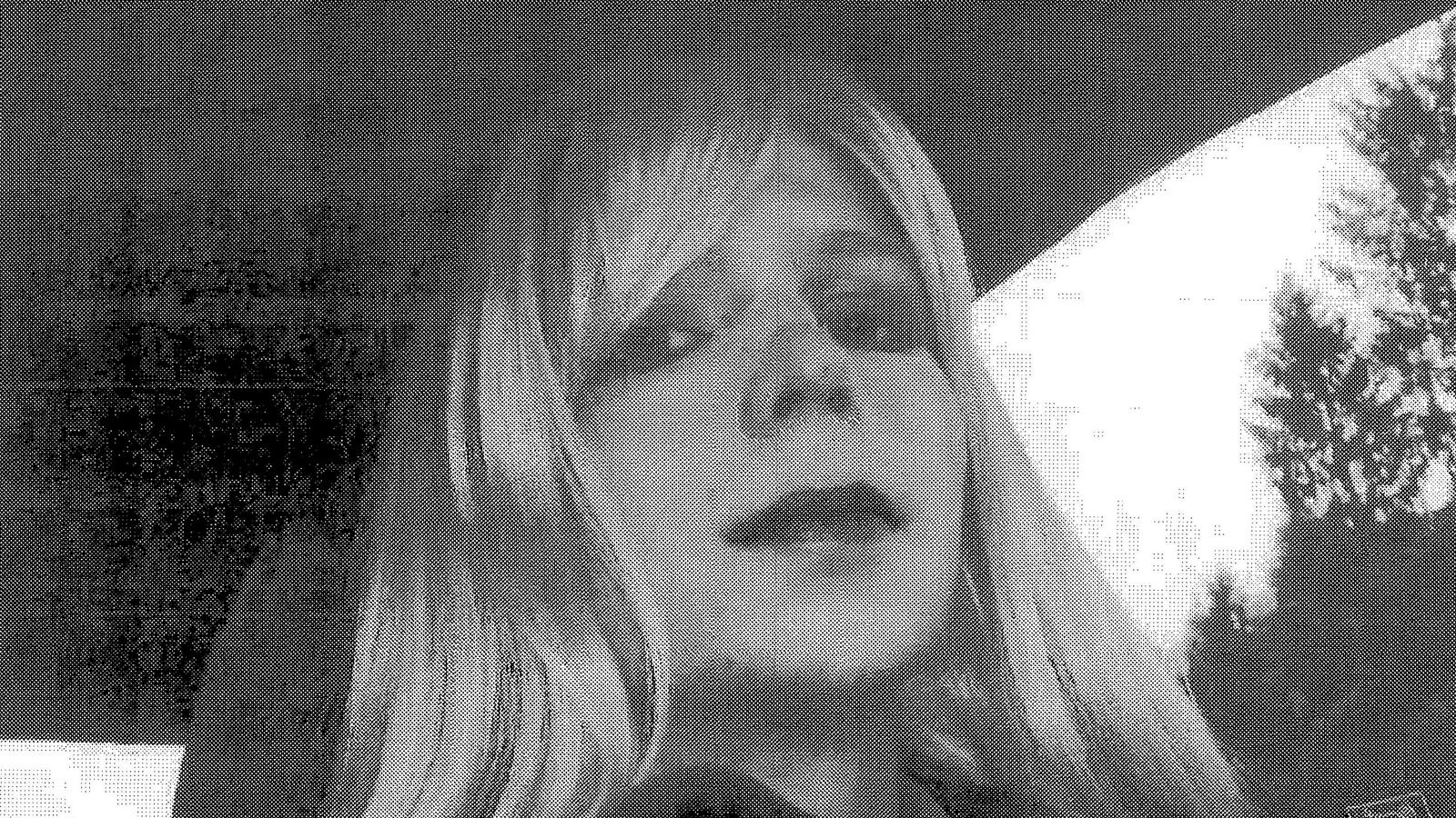 cheats/2015/08/13/manning-faces-solitary-for-jenner-story/140718-chelsea-manning-cheat_qggh7o