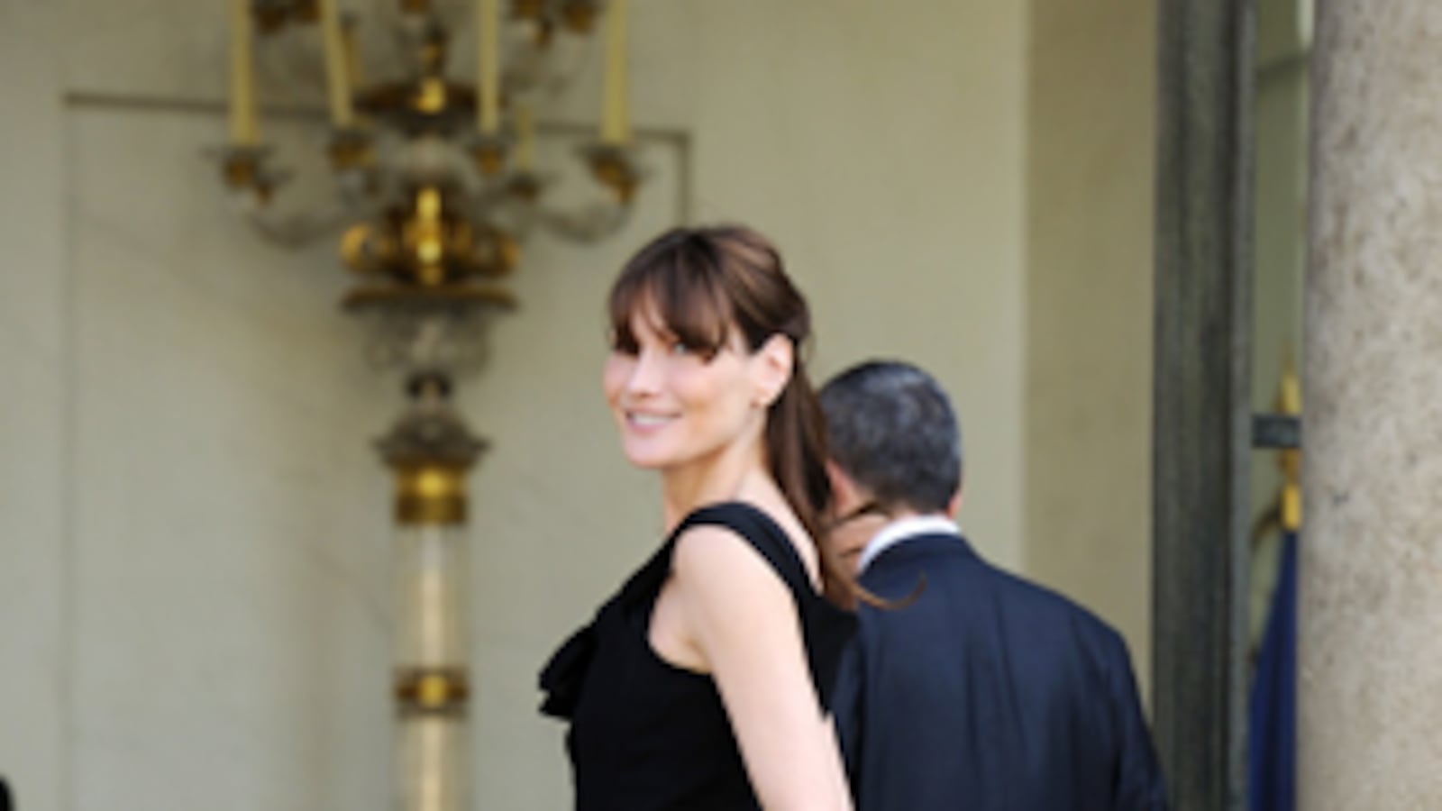 galleries/2009/08/23/fortysomething-moms/fortysomething-moms---carla-bruni_wh26dn