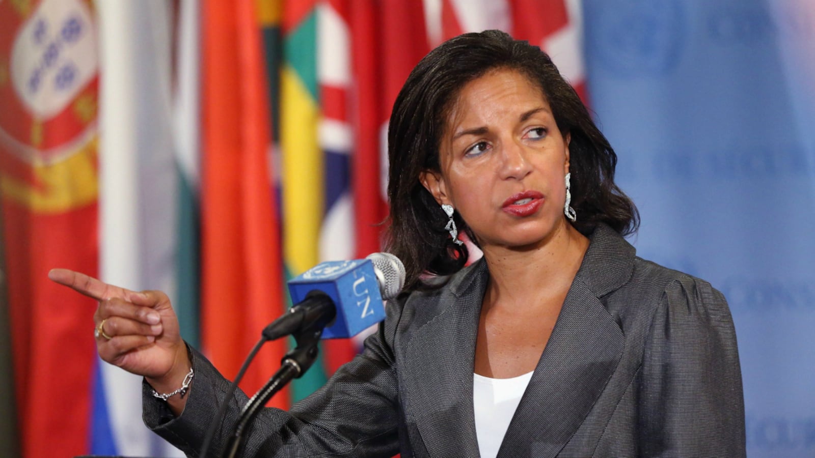 cheats/2012/05/30/u-n-finds-13-more-dead-in-syria/susan-rice-syria-cheat_rbzugp