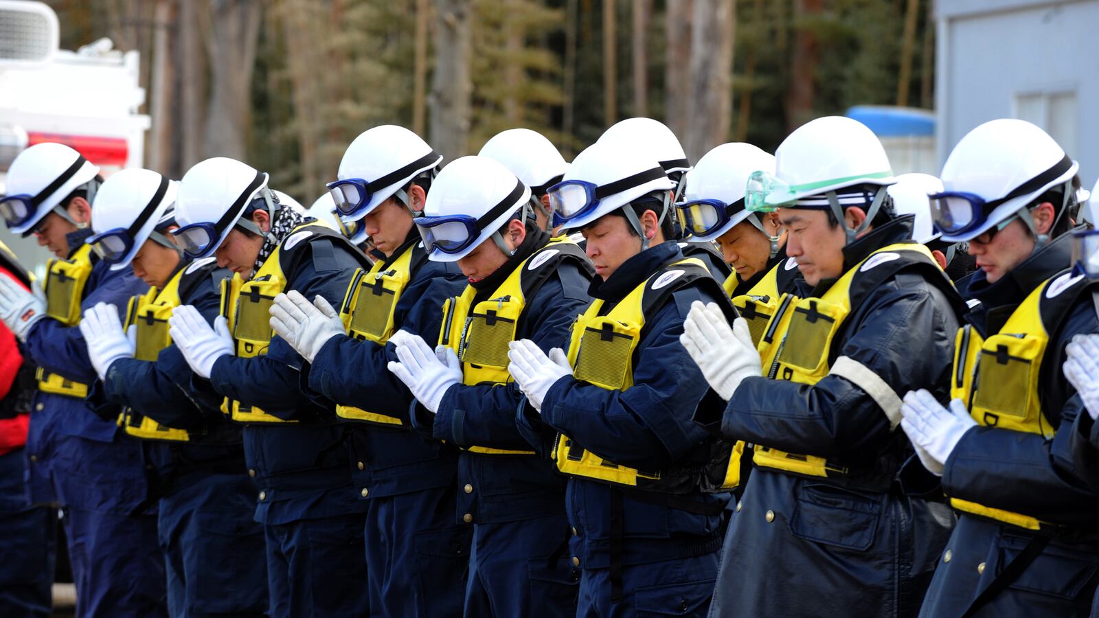 articles/2013/03/11/japan-s-ishinomaki-city-still-stricken-from-tsunami/130311-Stucky-Ishinomaki-City-tease_gfmk2y