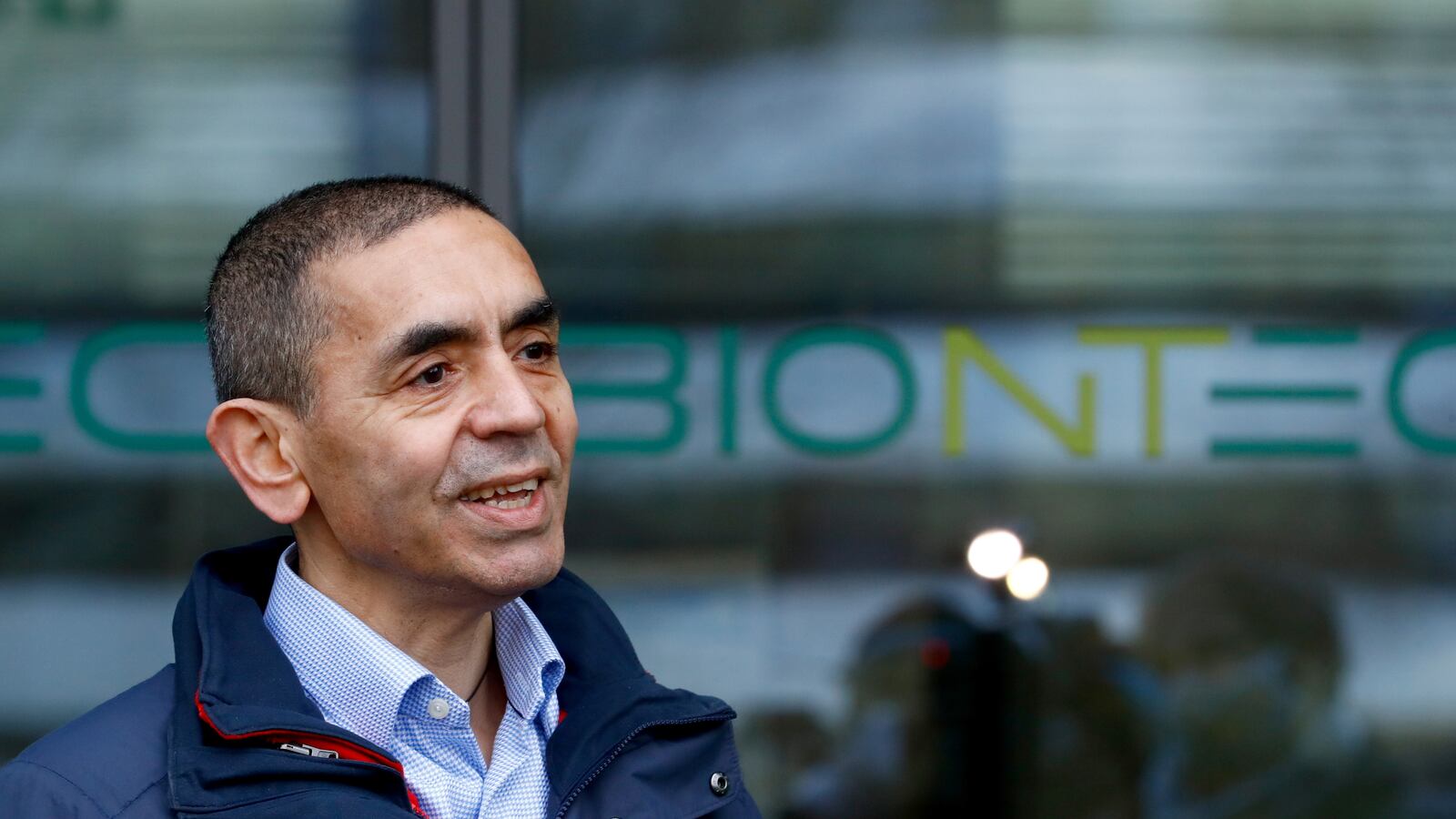 2020-12-22T105105Z_1429455148_RC2ASK9SC2O6_RTRMADP_3_HEALTH-CORONAVIRUS-GERMANY-BIONTECH_dhfva7