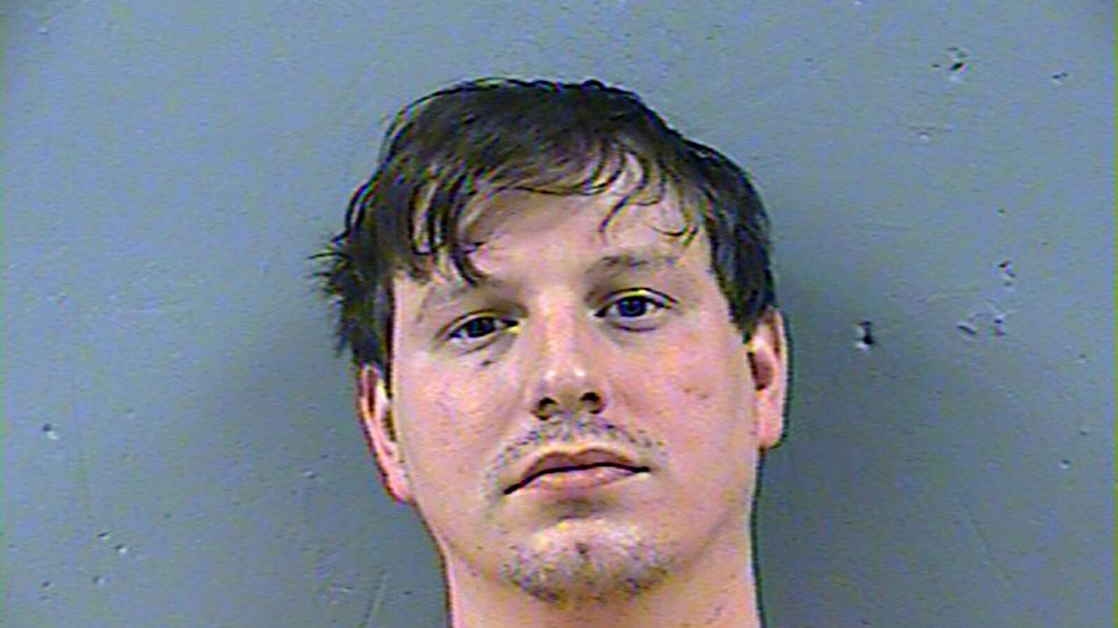 cheats/2014/05/22/3-arrested-for-photographing-sen-s-wife/140722-sen-wife-cheat_nqtes9