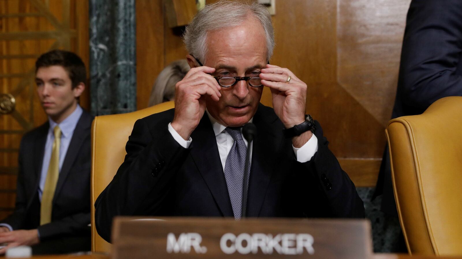 180318-corker-trump-iran-deal-cheat_bokcre