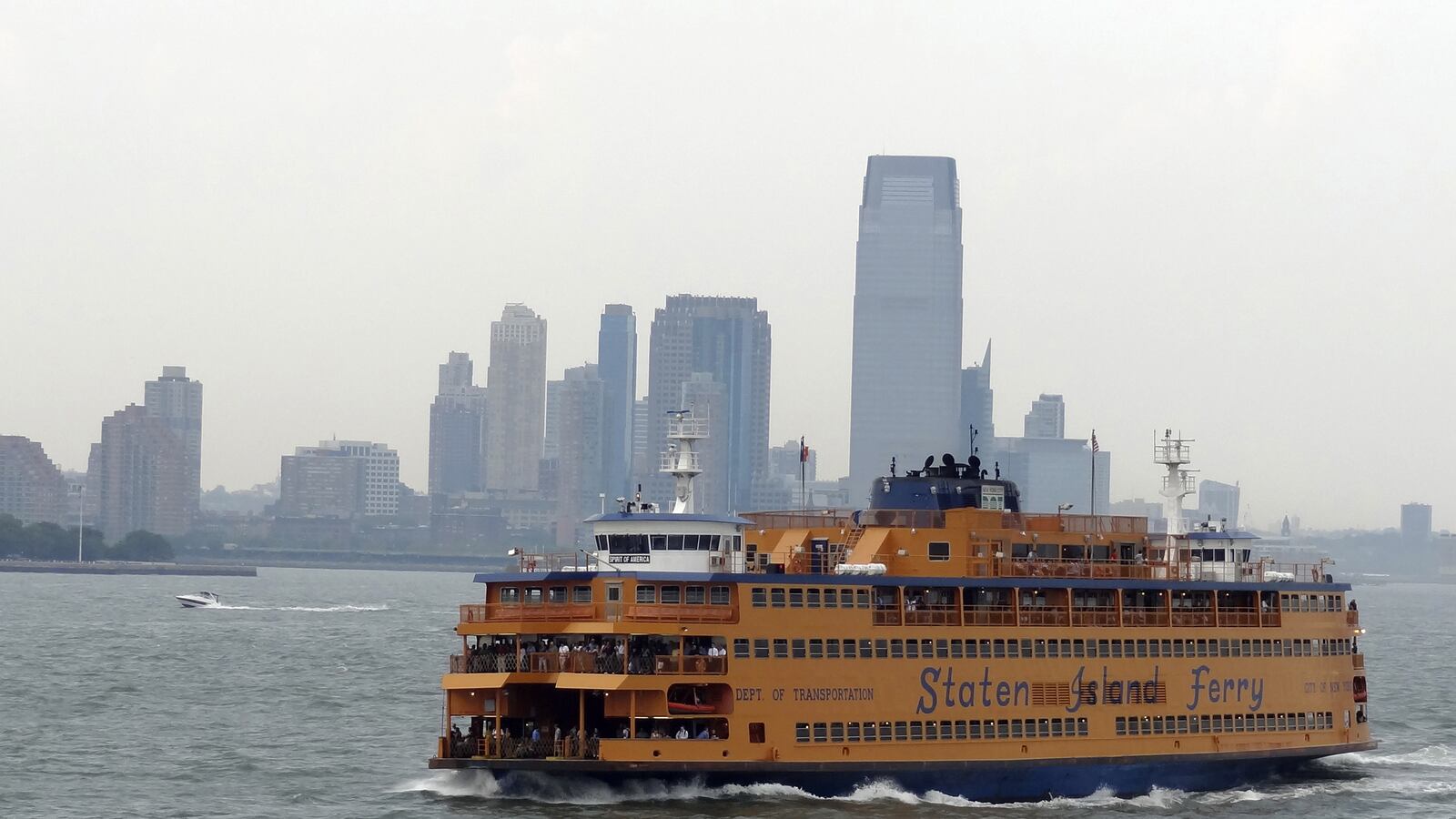 articles/2016/03/21/new-yorker-gets-stabbed-and-still-makes-staten-island-ferry-transfer/160321-weill-staten-island-tease_lisfhg