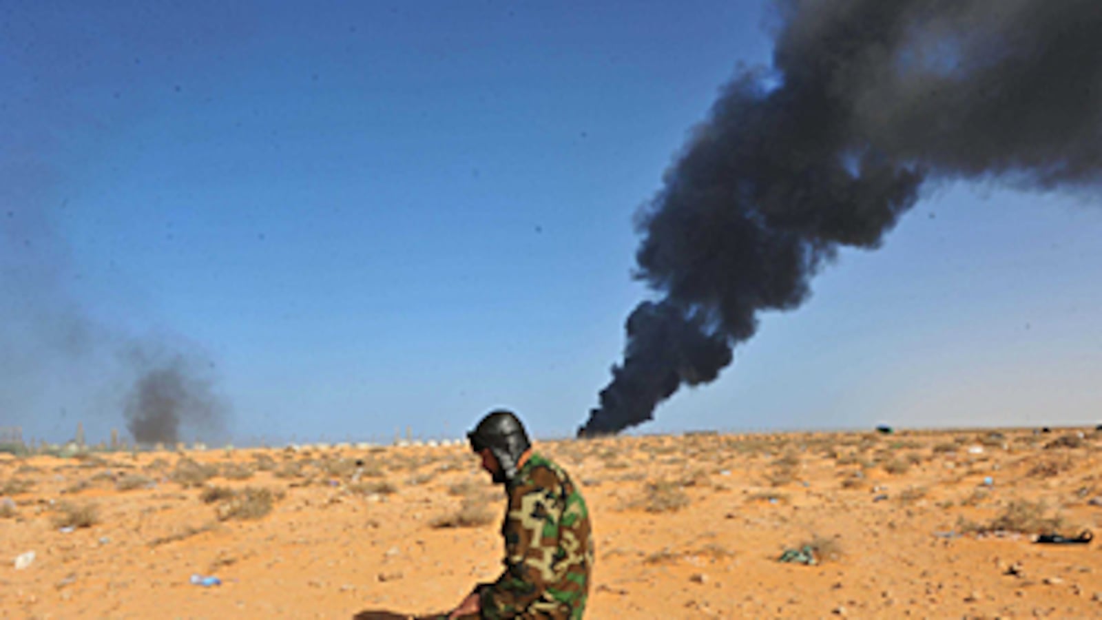cheats/2011/03/22/stalemate-looms-in-libya/libya-airtstrikes_gw7bxc