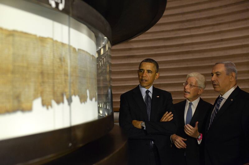articles/2013/03/21/snake-robots-alternative-fuel-more-highlights-from-obama-s-visit-to-the-israel-museum/130320-lake-obama-isreal-museum-tease-embed_hu10rx
