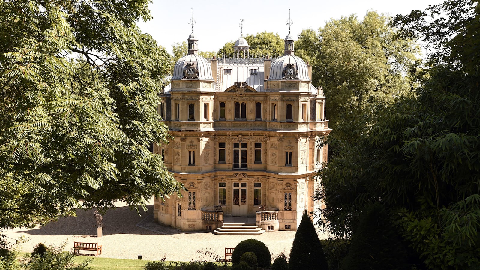 190217-oconnor-cateau-de-monte-cristo-hero_1_zbu2fw