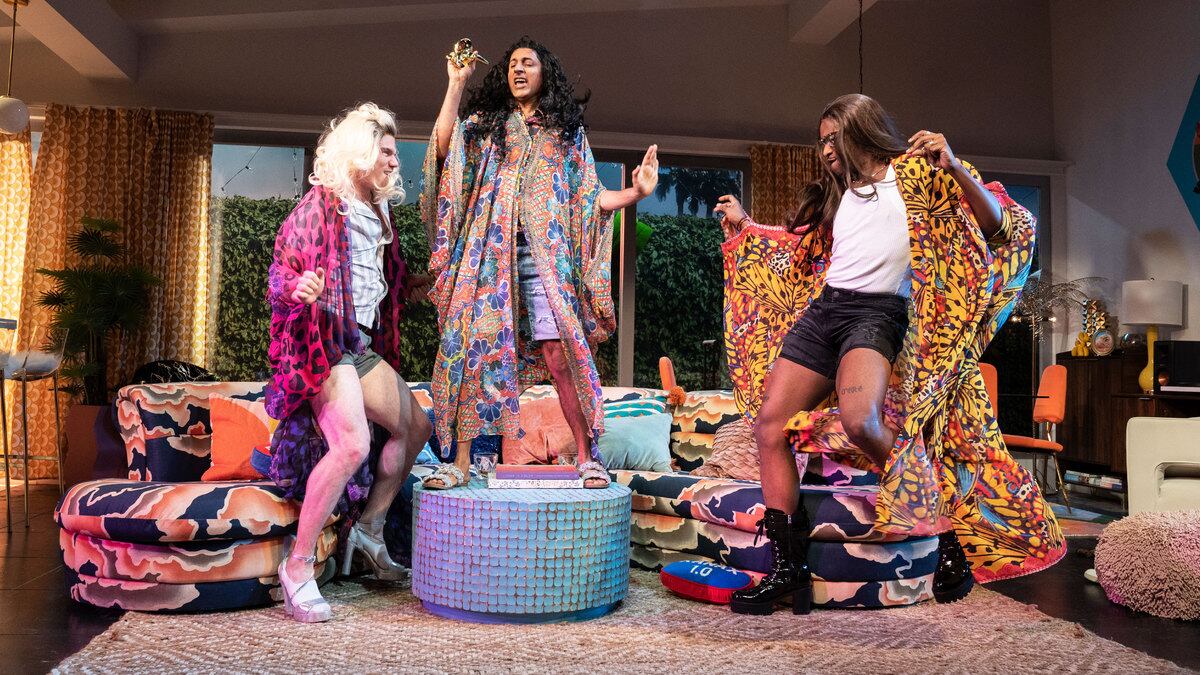 220412-Teeman-To-My-Girls-embed-01_ykbee3