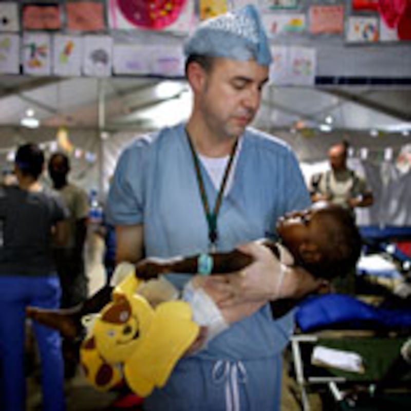 articles/2010/03/13/haiti-loses-its-lifeboat/fink-haiti-help_87909_fiib6x