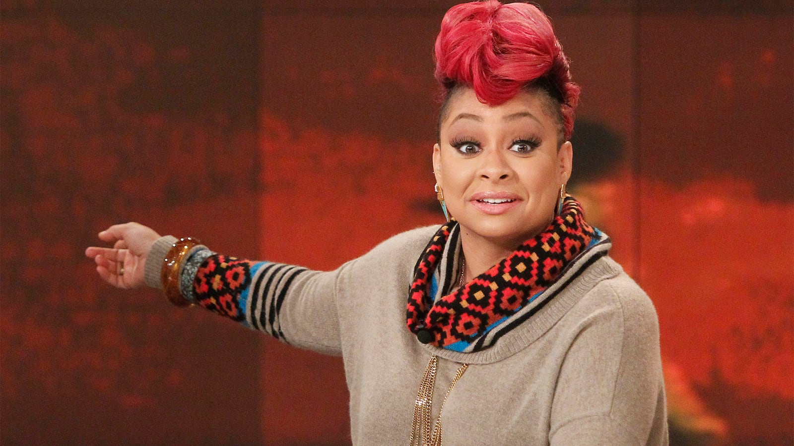 articles/2015/10/29/raven-symone-has-lost-her-damn-mind/151028-williams-raven-symone-teas_kn1kbi
