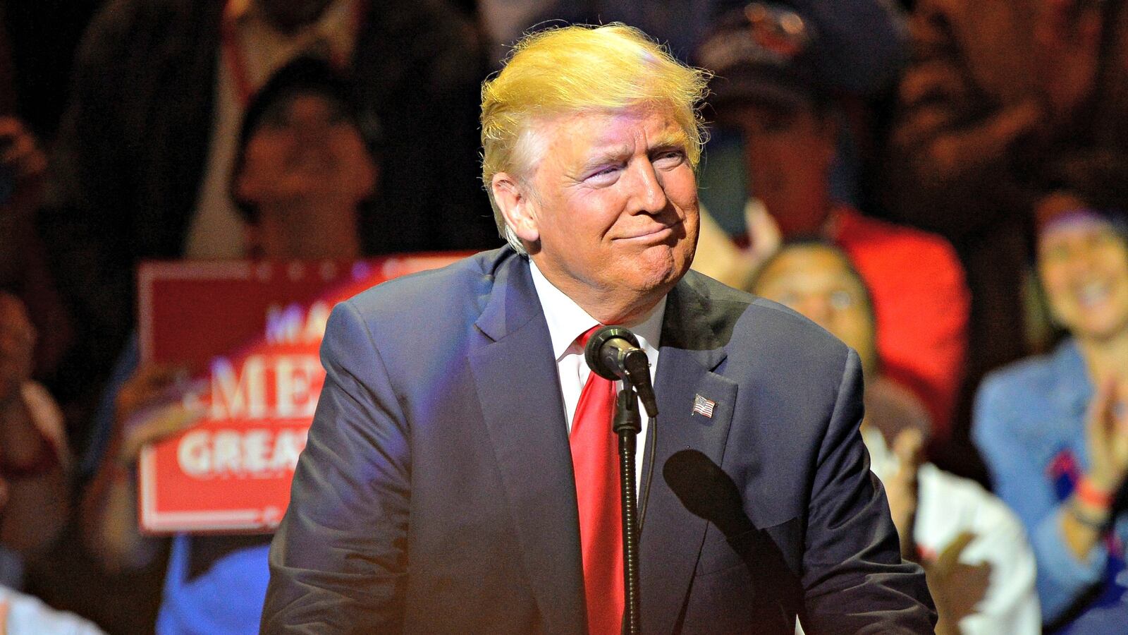 cheats/2016/10/14/trump-she-wouldn-t-be-my-first-choice/161014-trump-looks-cheat_tefp81