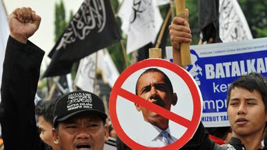 articles/2010/11/07/before-his-trip-to-jakarta-its-clear-president-obama-no-longer-popular-in-indonesia/mahtani-obama-indonesia_139445_nqdwhj