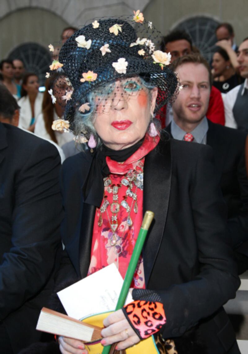 articles/2013/09/23/anna-piaggi-s-hat-ology-exhibition-opens-in-milan/anna-piaggi-rip_nsoinb