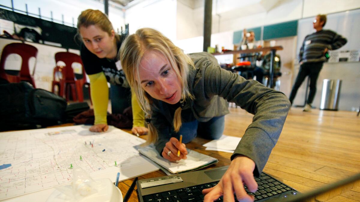 cheats/2011/12/28/10-occupy-protesters-arrested-in-iowa/occupy-iowa-cheat_f7cz4p