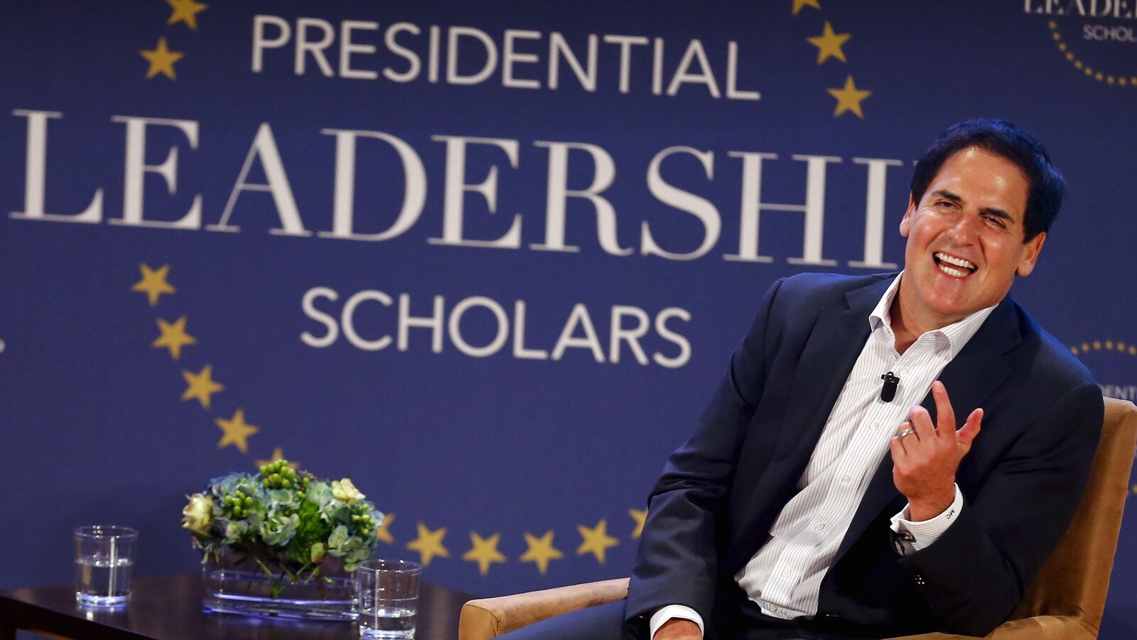 articles/2016/07/31/mark-cuban-comes-off-the-bench-for-hillary/160731-cuban-hillary-tease_w9jtzb