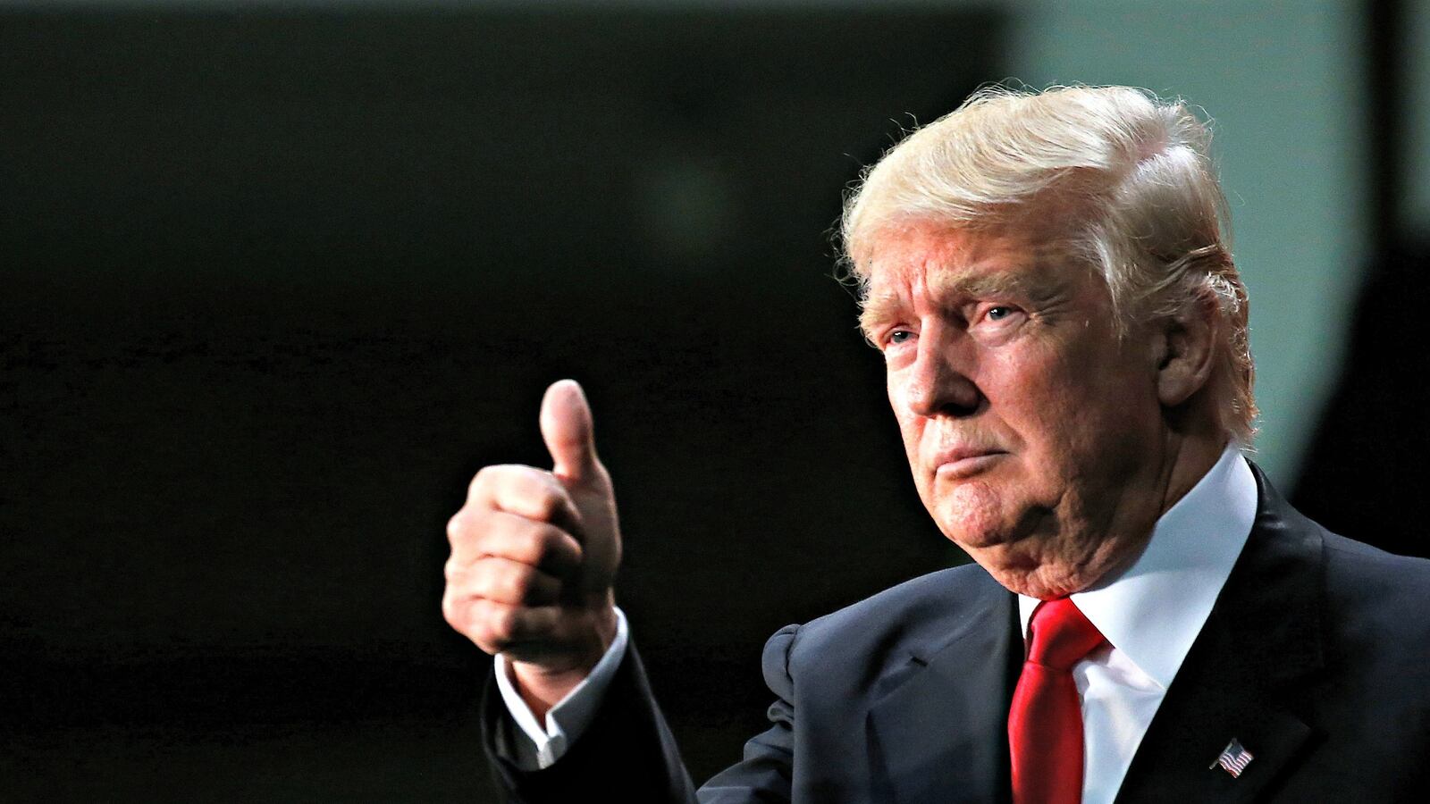 cheats/2016/08/22/economists-hillary-johnson-don-t-know-all-better-than-trump/160822-trump-economists-cheat_eb4rxt