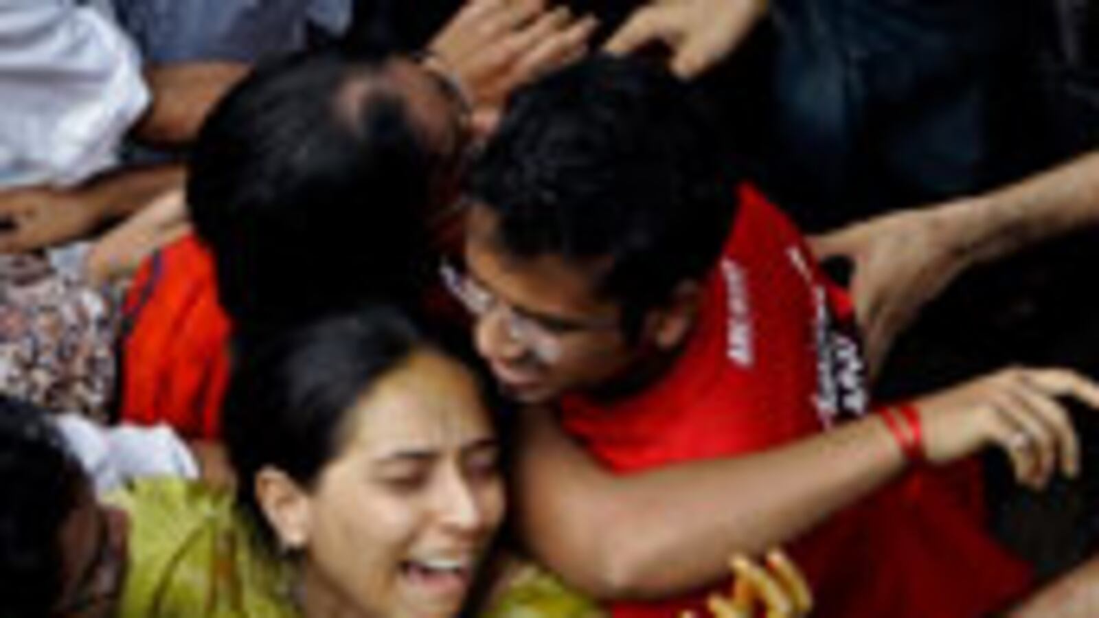 articles/2009/11/25/mumbais-dangerous-amnesia/akbar-mumbai_65600_lnhsvh